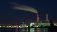 夜の発電所
