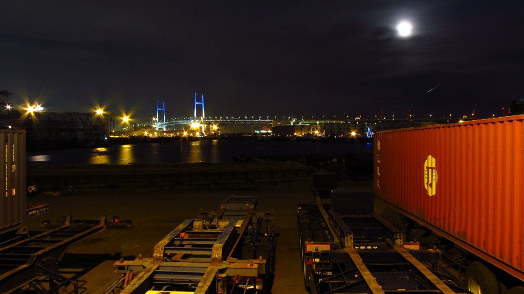 横浜港の夜景