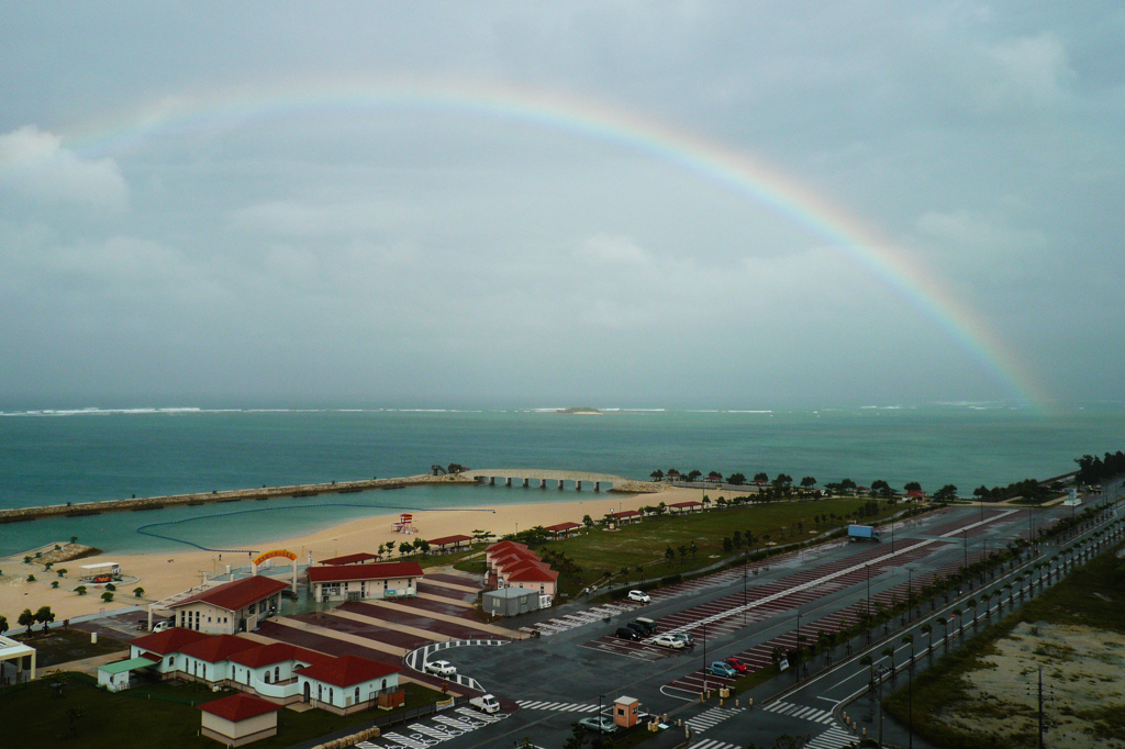 台風一過の虹