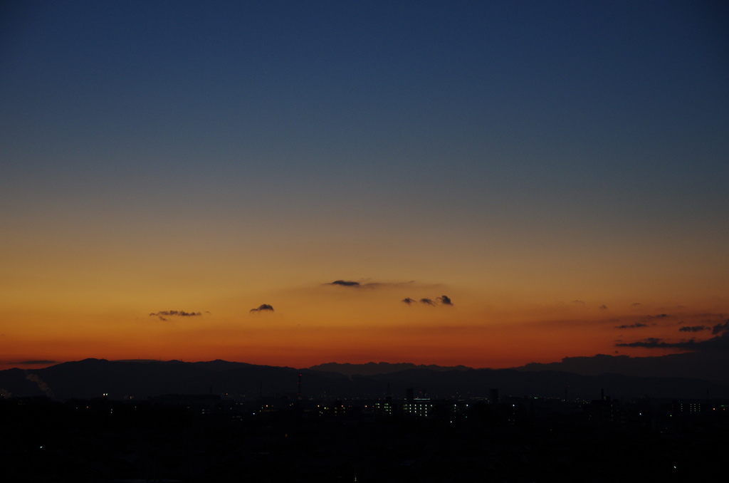 夜明けの歌