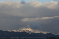 大晦日　冠雪の　愛宕山