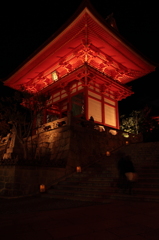 清水寺秋のライトアップ2