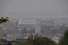 黄砂にけむる京都市内