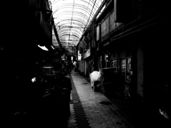 那覇市を歩く