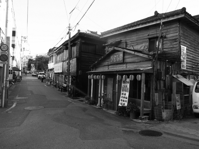 那覇市を歩く