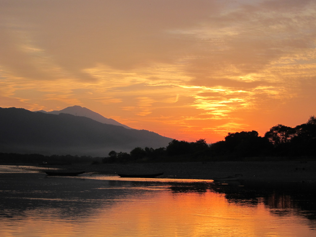 夕暮れの吉野川②