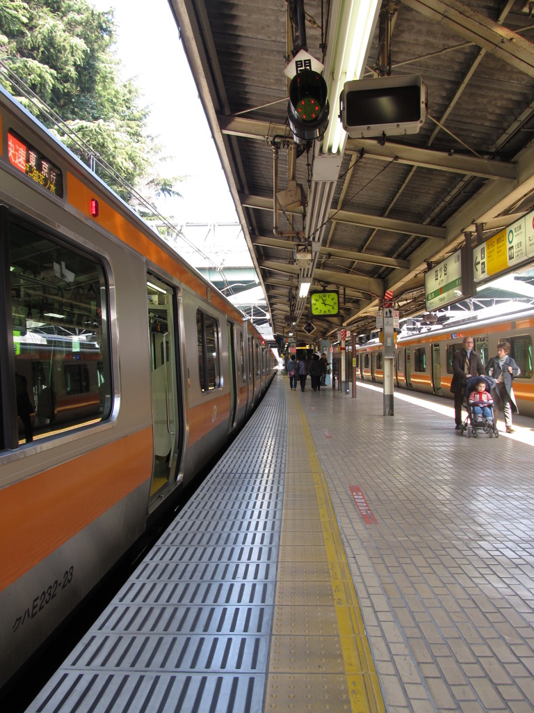 駅のホーム