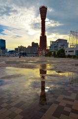 雨上がり神戸タワー