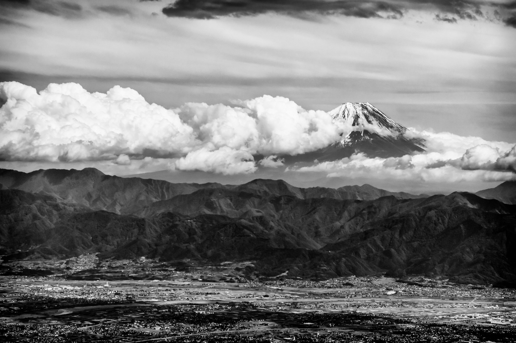 雲と山