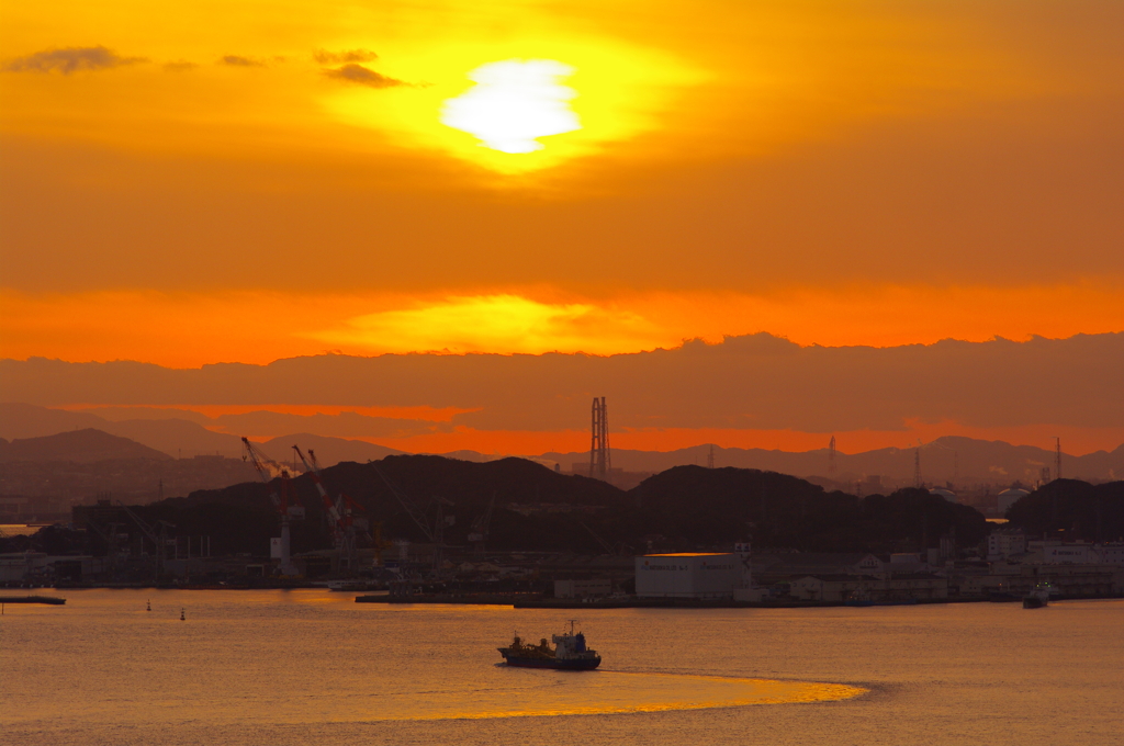 海峡の茜