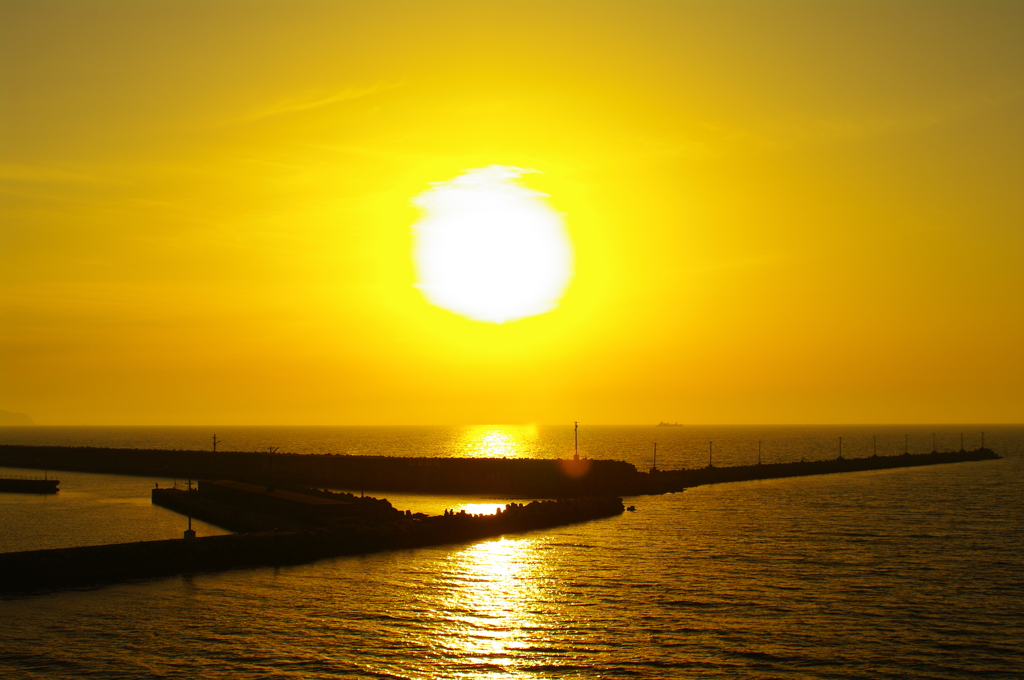 港の夕焼け