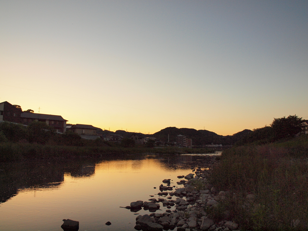 黄昏時に茜を想う