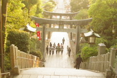 家路を急ぐ