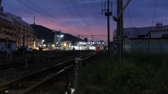 始発を待つ駅