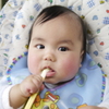 離乳食を食う