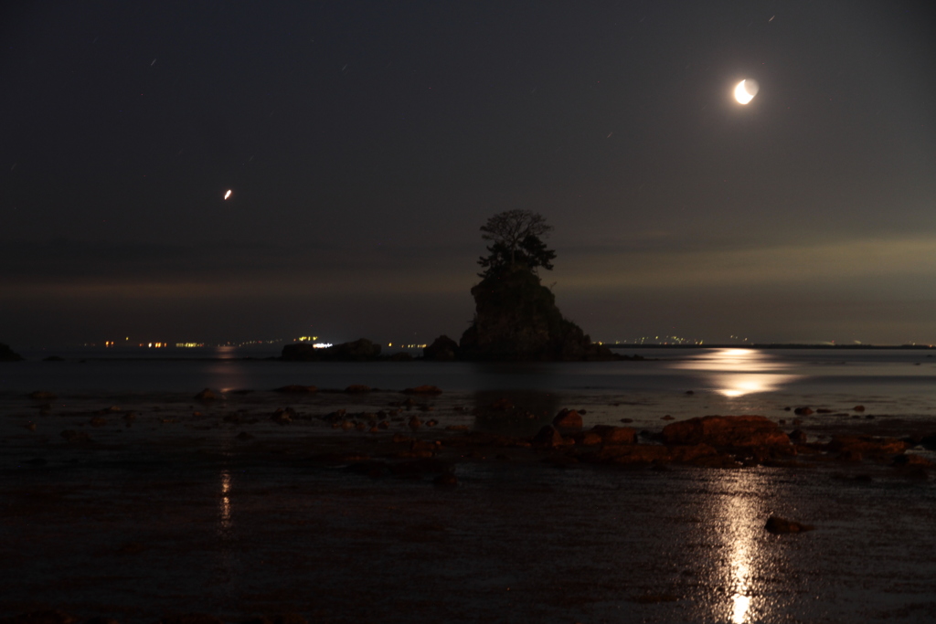 月光と女岩