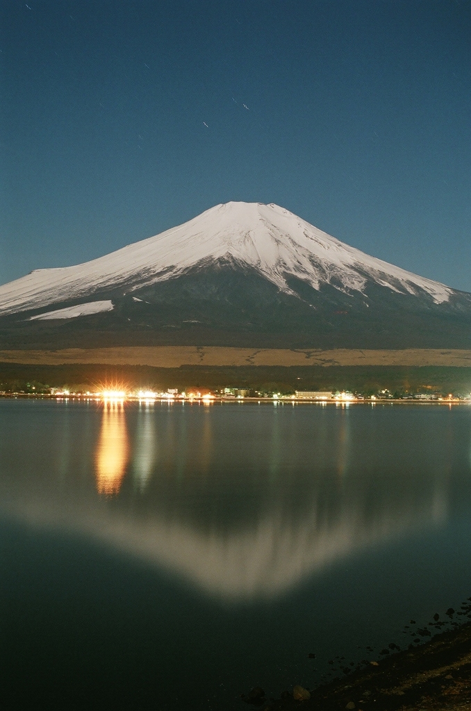 月明かりの富士山 ２００９．１２