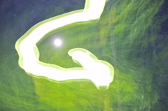 夜空に「G」