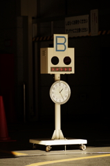 B様