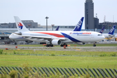 4U0A8945