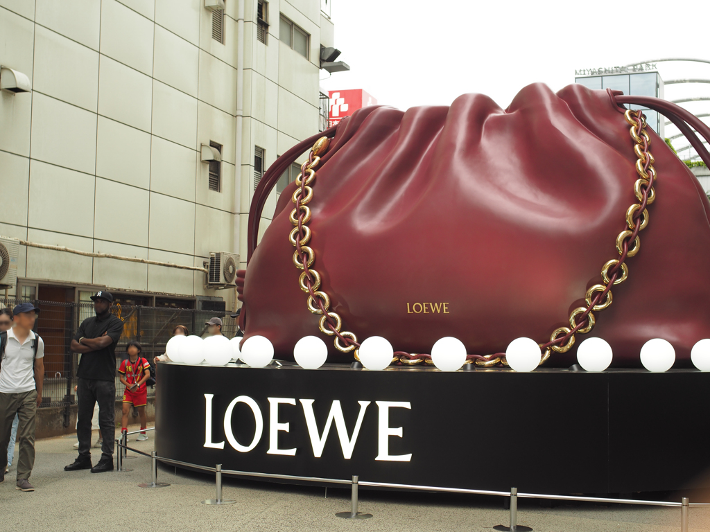 渋谷　LOEWE