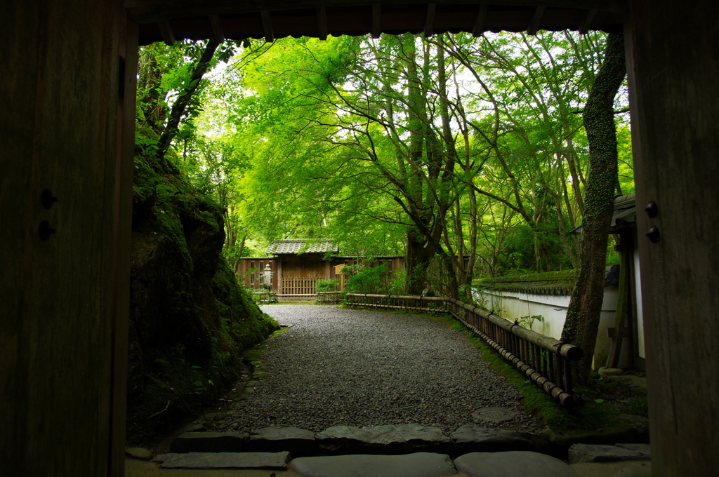 山門から