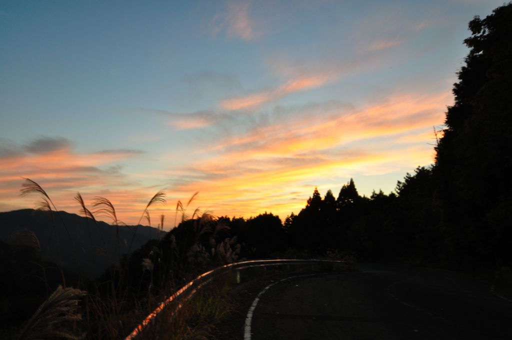 県道37号線の夕景