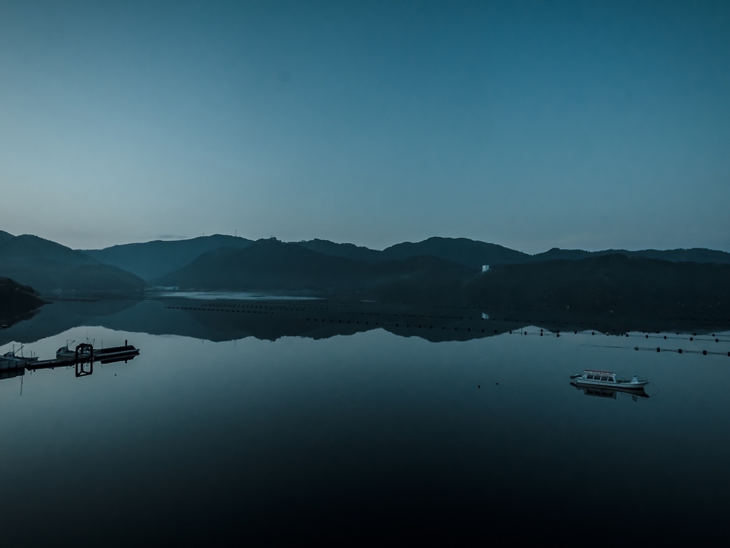 万石浦の朝