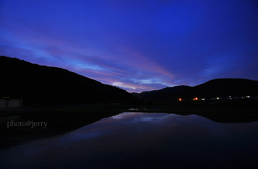 田んぼの夕景
