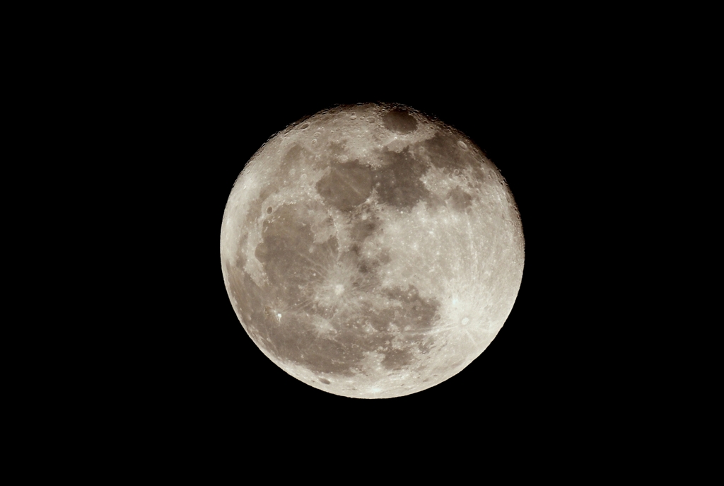　Snow moon