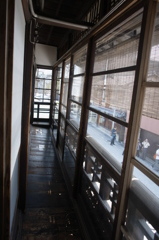 R0012737