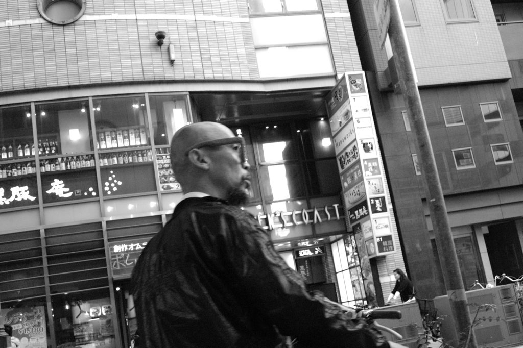 眼鏡男　三ノ宮