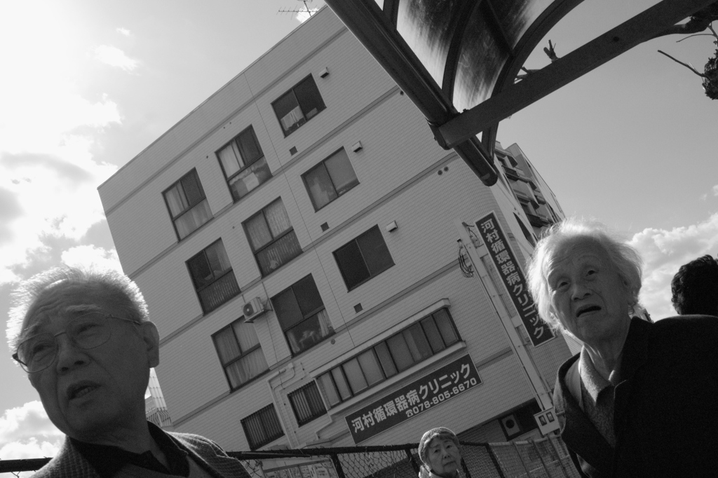 見つめる先にある物