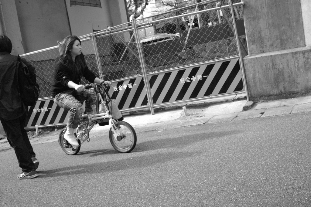 自転車小さすぎじゃない？