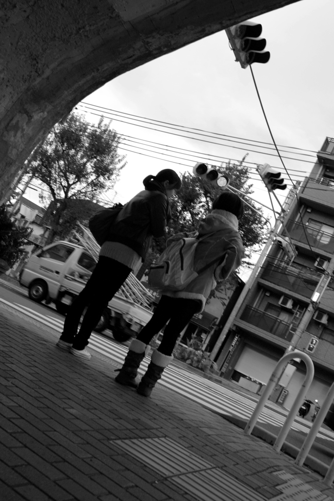 信号待ち立ち話