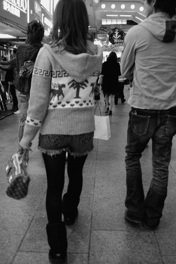 デート　デ　パンチ