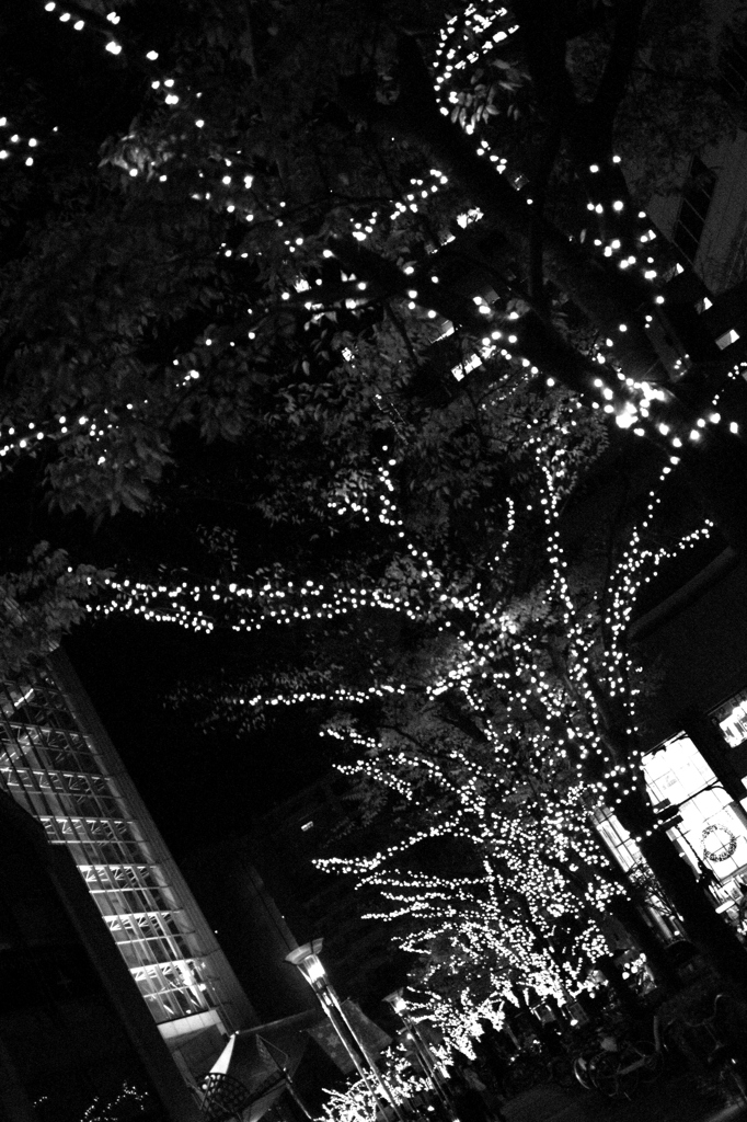 街はイルミネーション