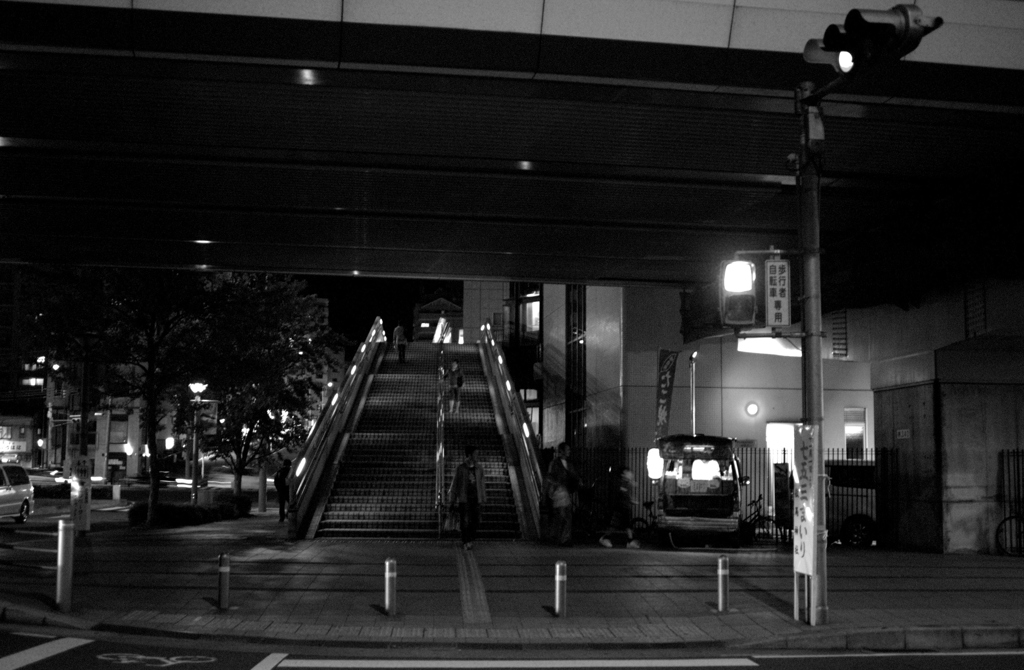 鉄の夜　４