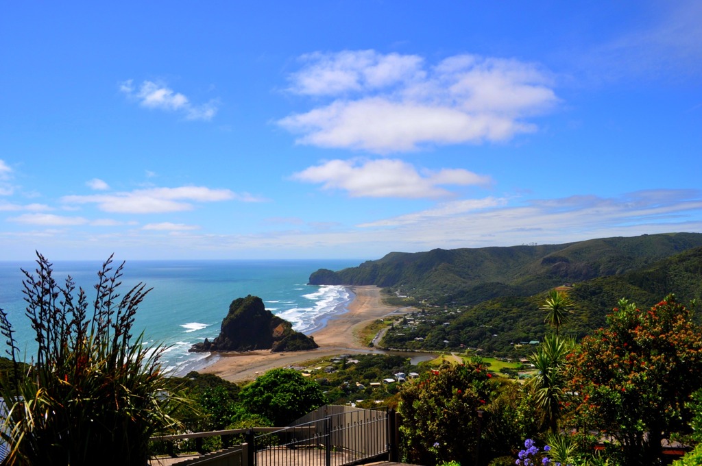 Piha beach