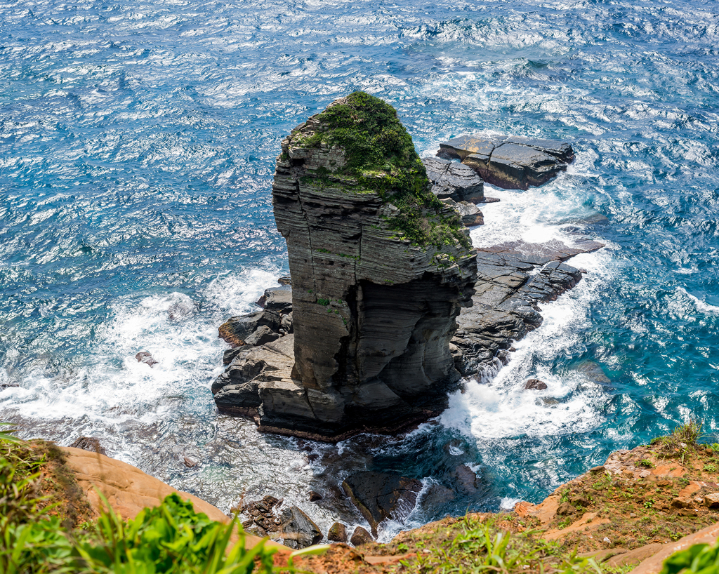 立神岩