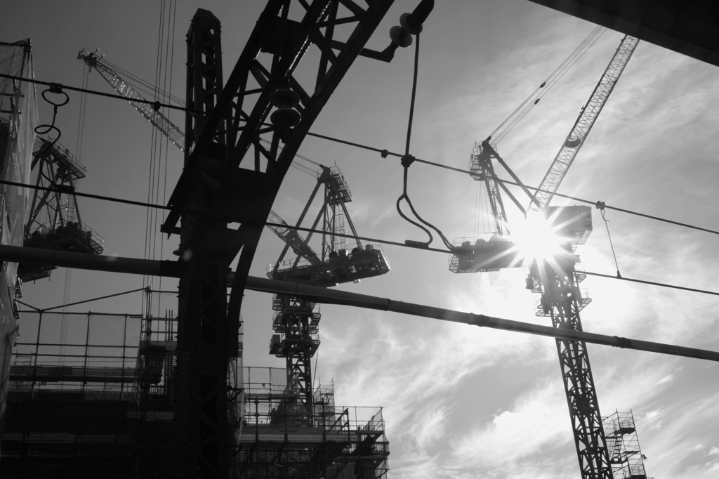 作る。シルエット