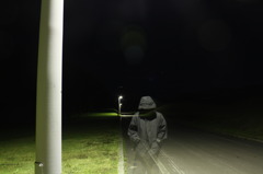 透き通る男