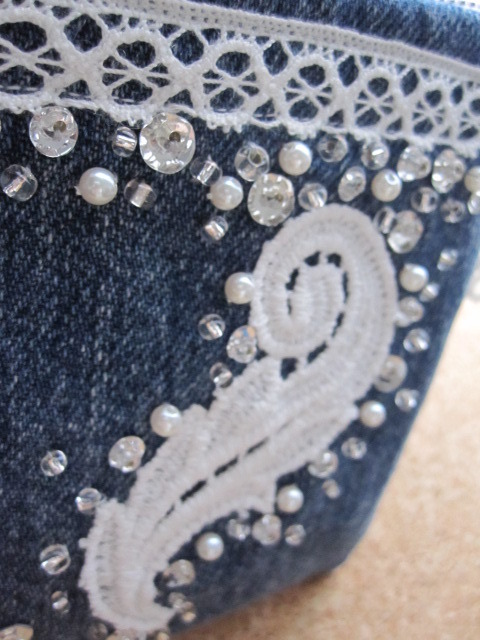 hand made レース＆パール・ビーズ刺繍