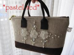 ウール素材のポーチ☆