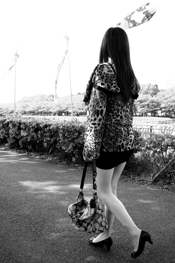 人妻の気晴らし散歩②