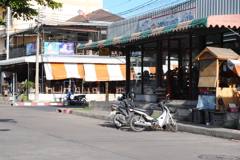 シラチャ　１０