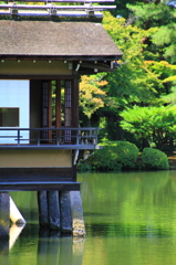 湖畔の茶屋
