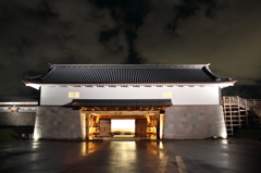 夜の河北門