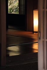 奥の座敷へ・・