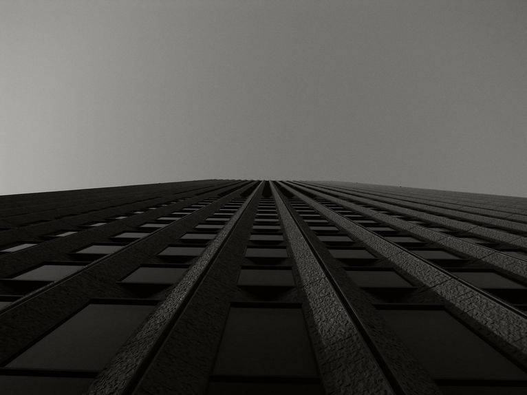 見上げる・・。